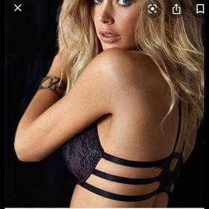 Victoria’s Secret Push Up Pigeonnant Bra and Panty